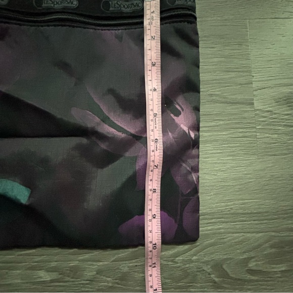 LE SPORTSAC | Large Flat Cosmetic Toiletry Travel Bag | One Zip Splendor Night - Picture 5 of 6